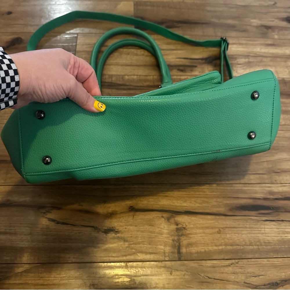 Damsel in Defense Kelly Green Leather Handbag - Picture 3 of 12